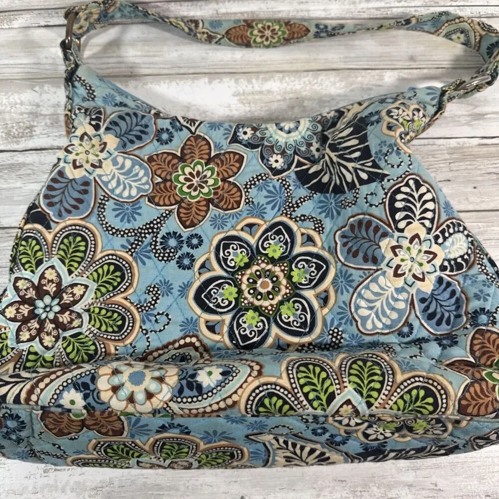 VERA‎ BRADLEY BALI BLUE CROSSBODY HIPSTER SUMMER 2009 SOME SIGNS OF WEAR